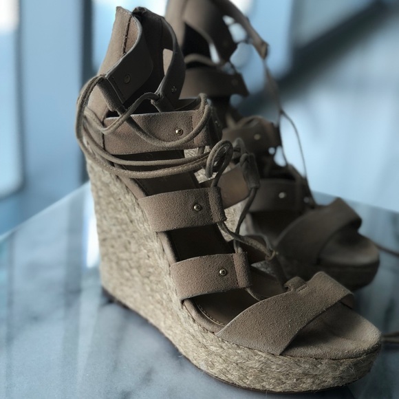 Michael Kors lace up wedges - Picture 1 of 2
